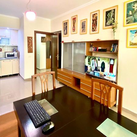 Blloku Apartment Tiranë Luaran gambar