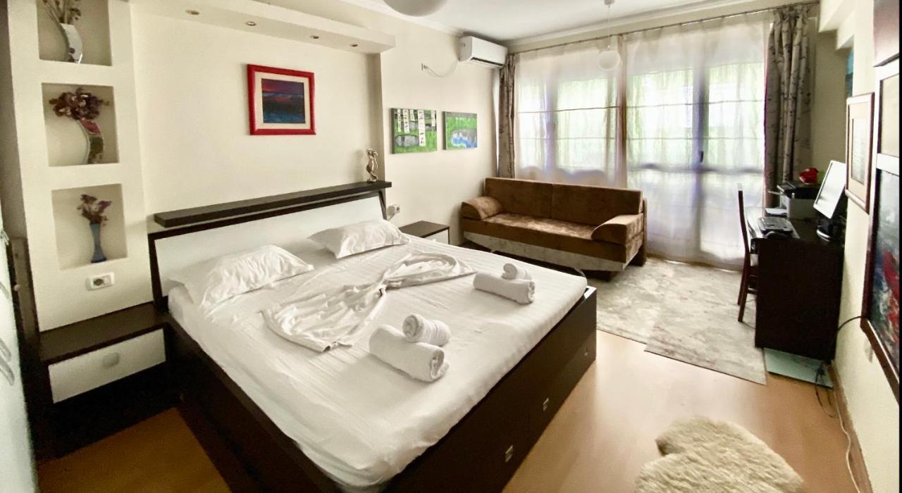 Blloku Apartment Tiranë Luaran gambar
