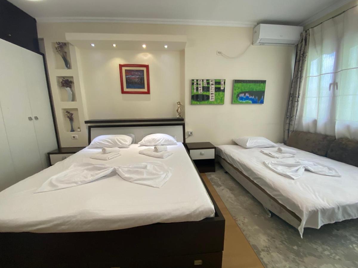 Blloku Apartment Tiranë Luaran gambar
